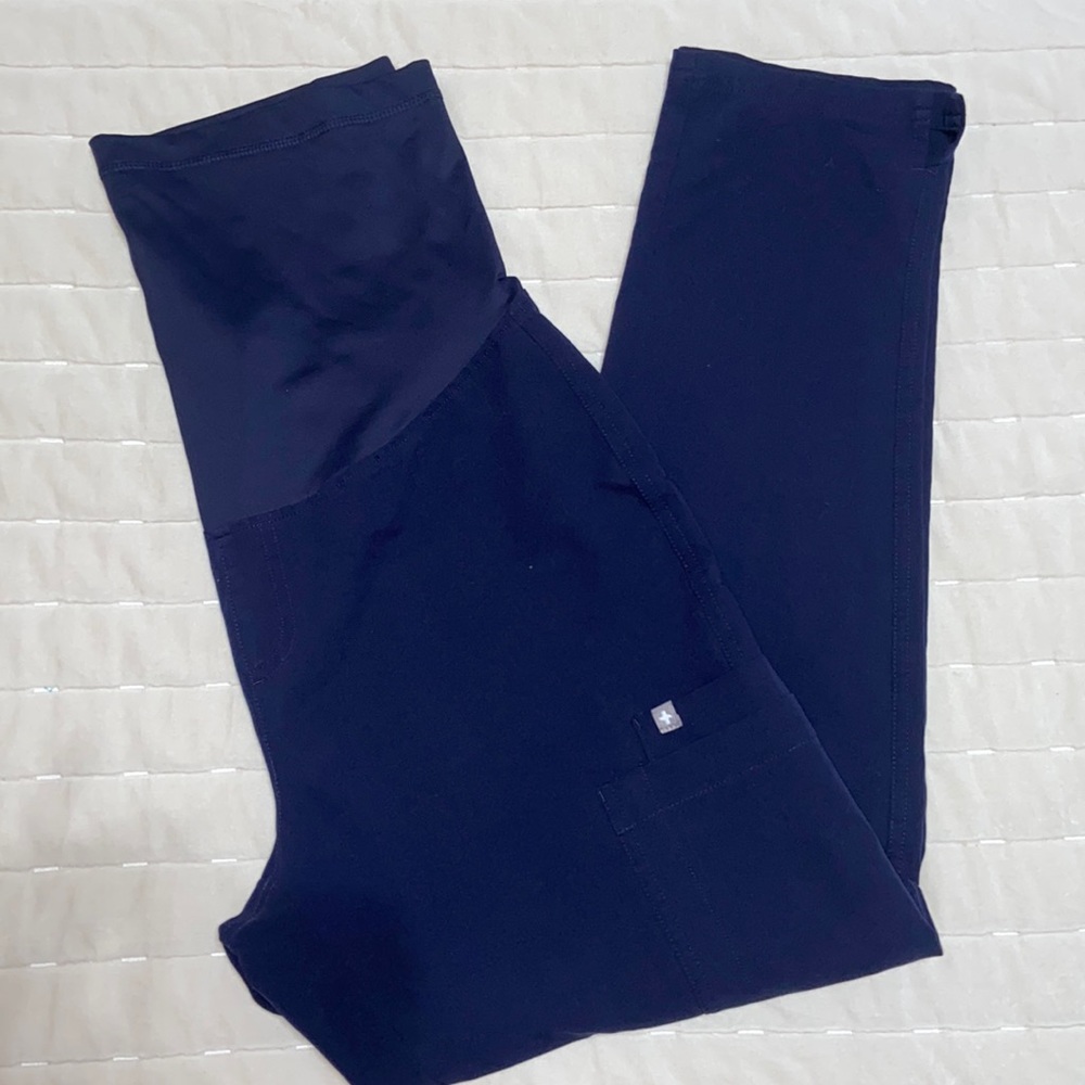 Yola™ Maternity Slim Scrub Pants